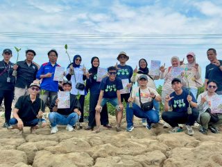 SPKM Ikut Aksi Tanam 1.000 Mangrove PT Longwell Internasional di Desa Mojo
